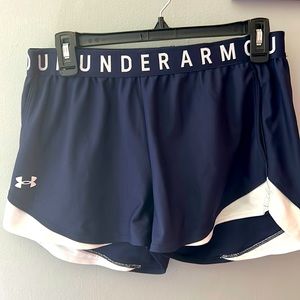 Under Armour athletic shorts loose fit heat gear